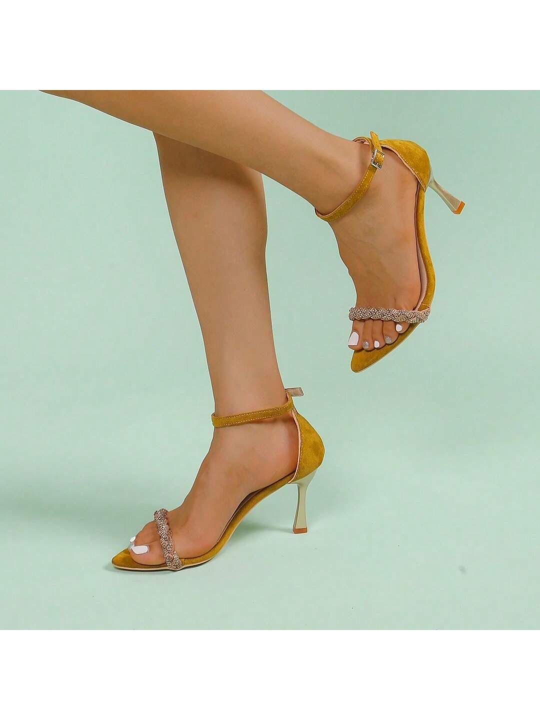 Isabelle Signature Piece - Glamourous Grace