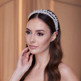 Elegant Crystal Beaded Hairband - Glamourous Grace