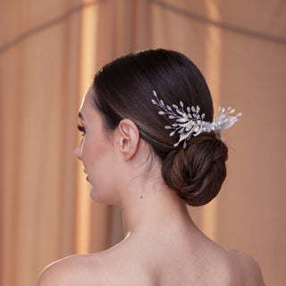 Elegant Crystal & Pearl Hair Comb - Glamourous Grace
