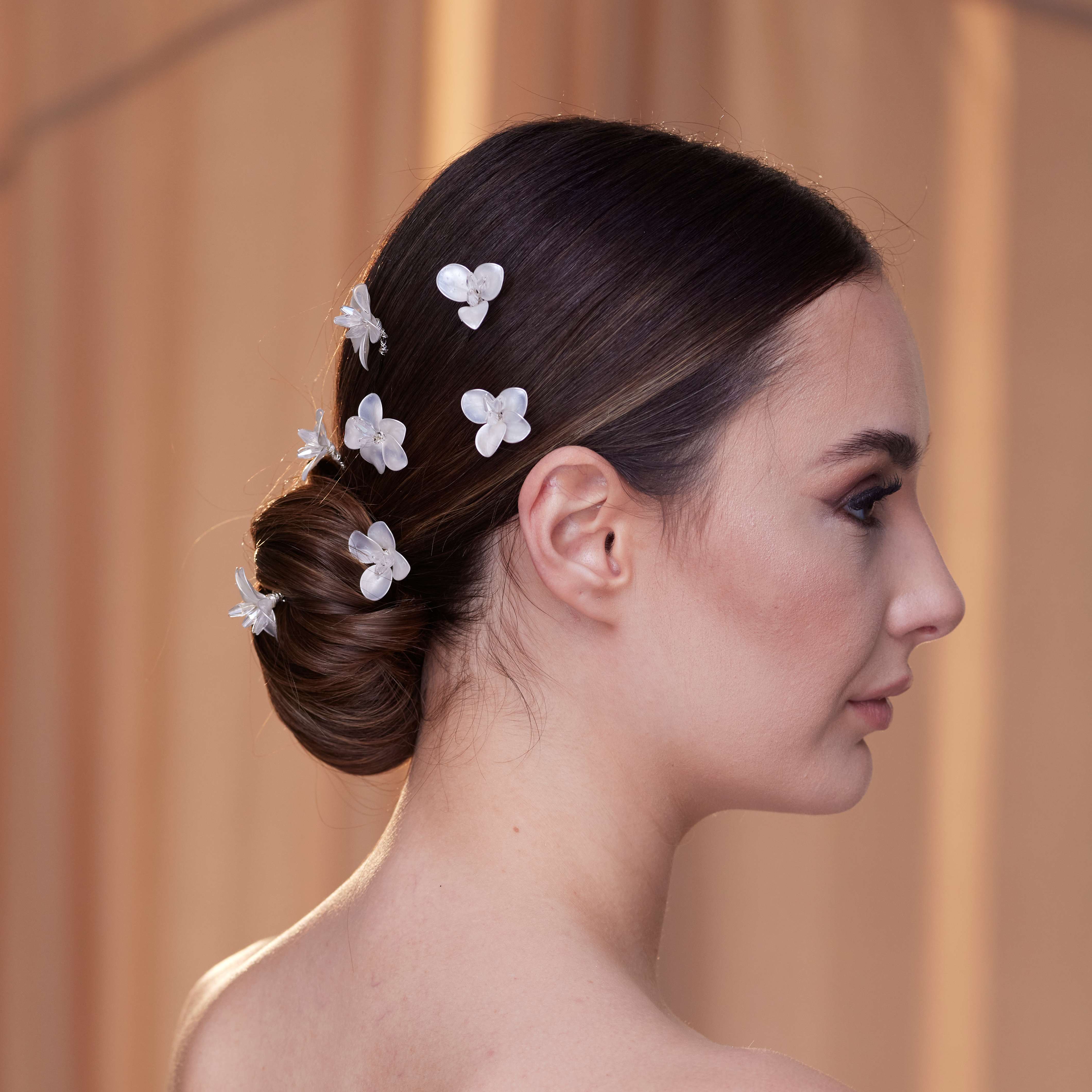 7-Piece Crystal Resin Flower Hair Pins - Glamourous Grace
