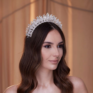 Elegant Bridal Crystal Tiara - Glamourous Grace