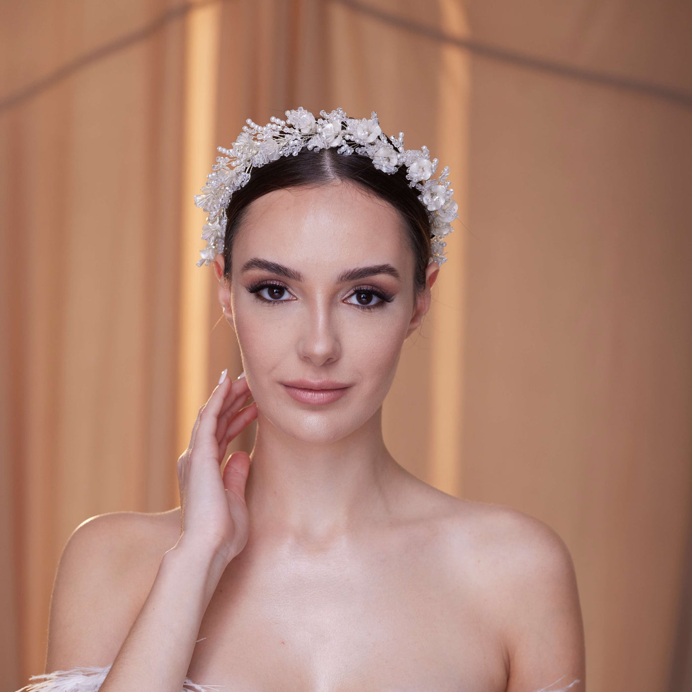 Elegant Bridal Hairband with Pearl - Glamourous Grace