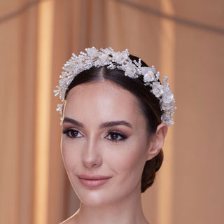 Elegant Bridal Hairband with Pearl - Glamourous Grace