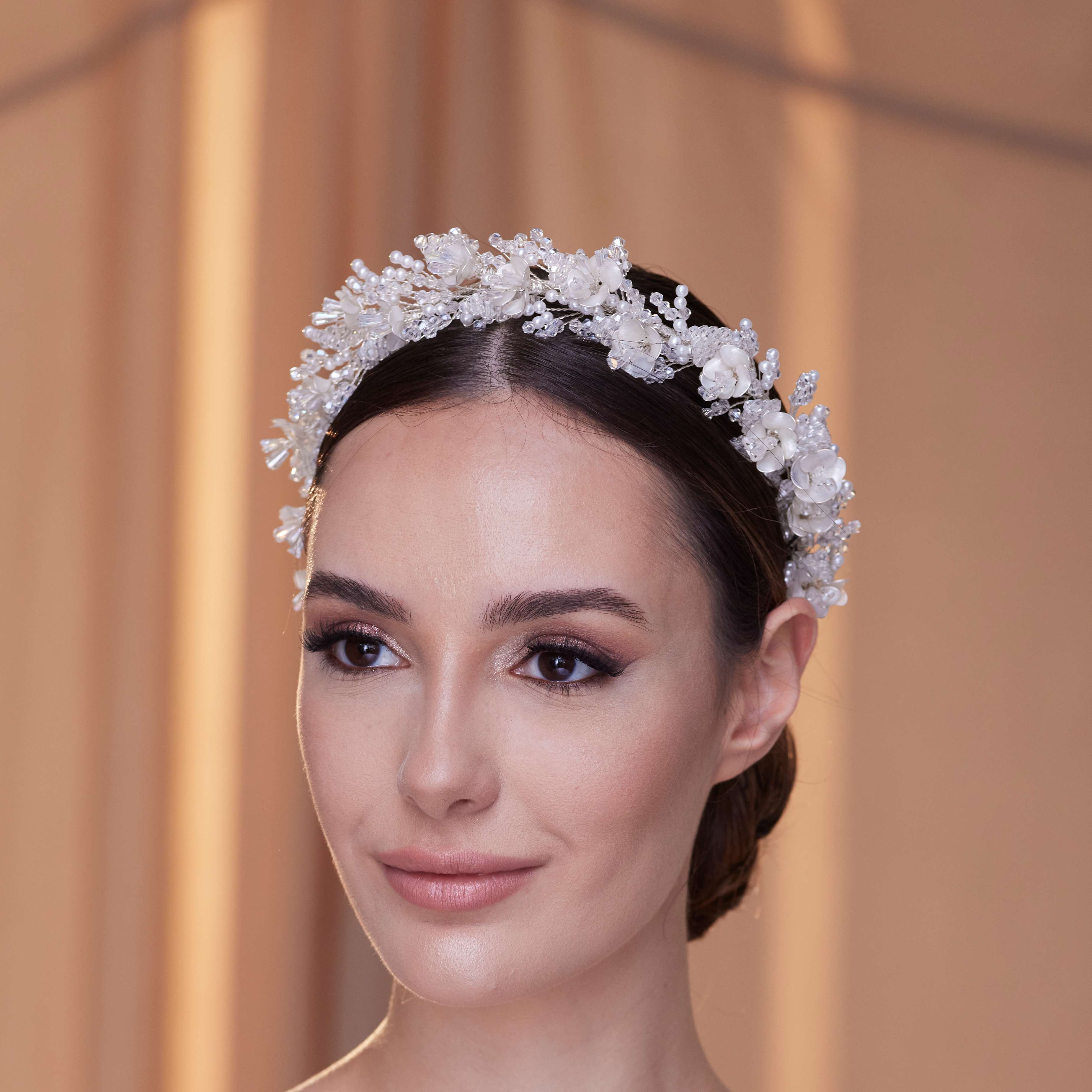 Elegant Bridal Hairband with Pearl - Glamourous Grace