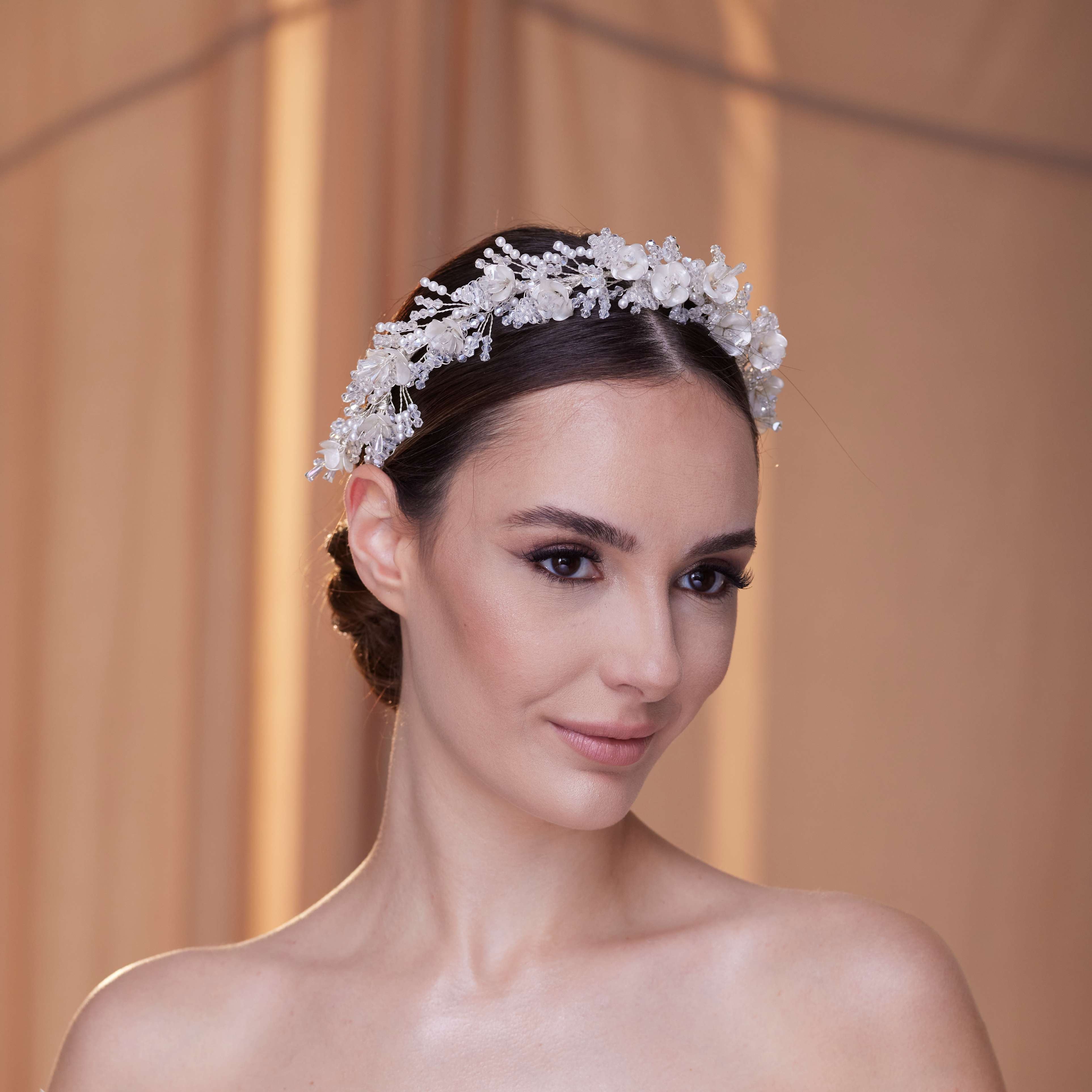 Elegant Bridal Hairband with Pearl - Glamourous Grace