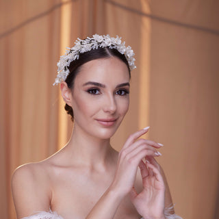 Elegant Bridal Hairband with Pearl - Glamourous Grace