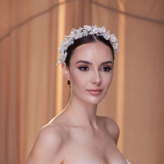 Elegant Bridal Hairband with Pearl - Glamourous Grace