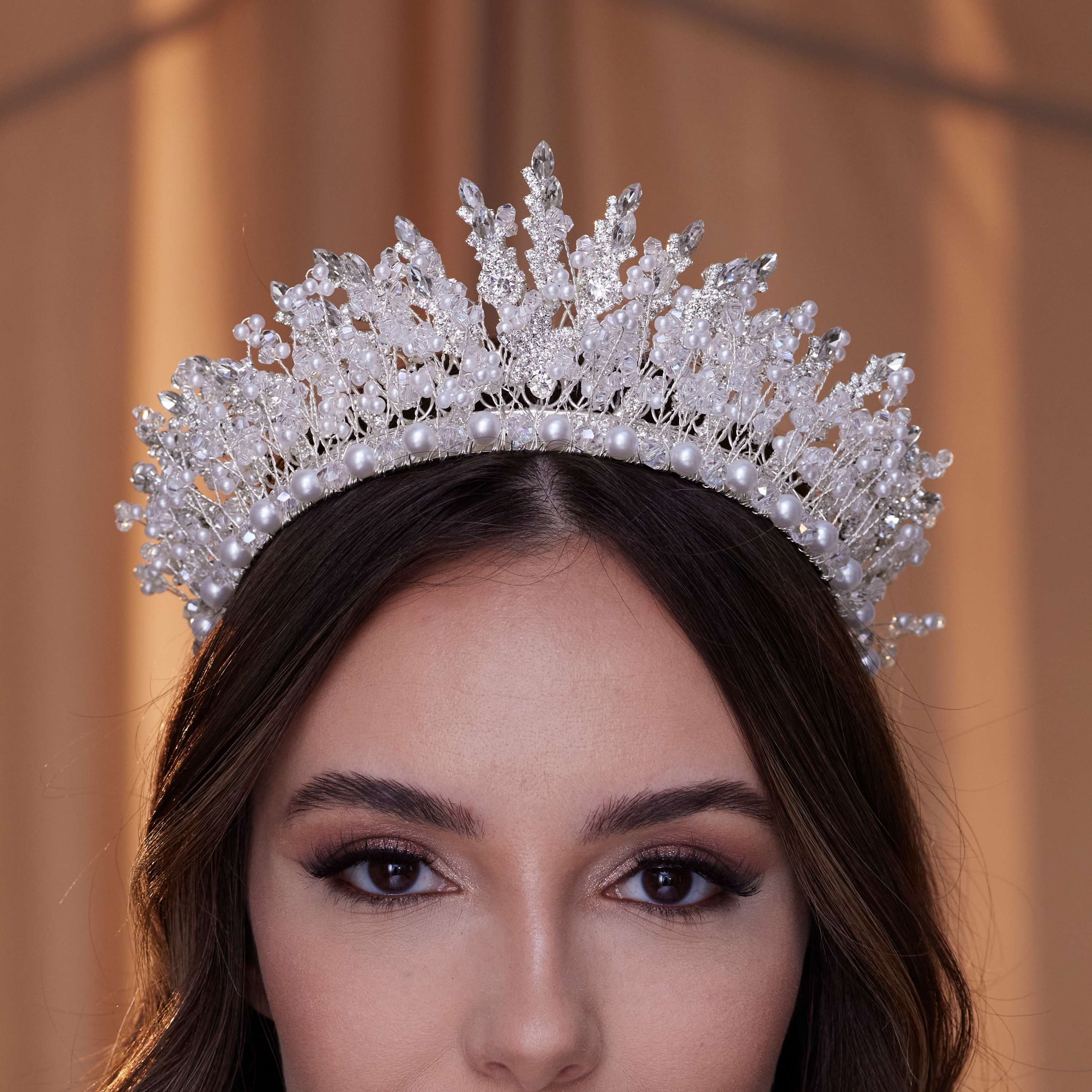 Elegant  Pearl Bridal Tiara - Glamourous Grace
