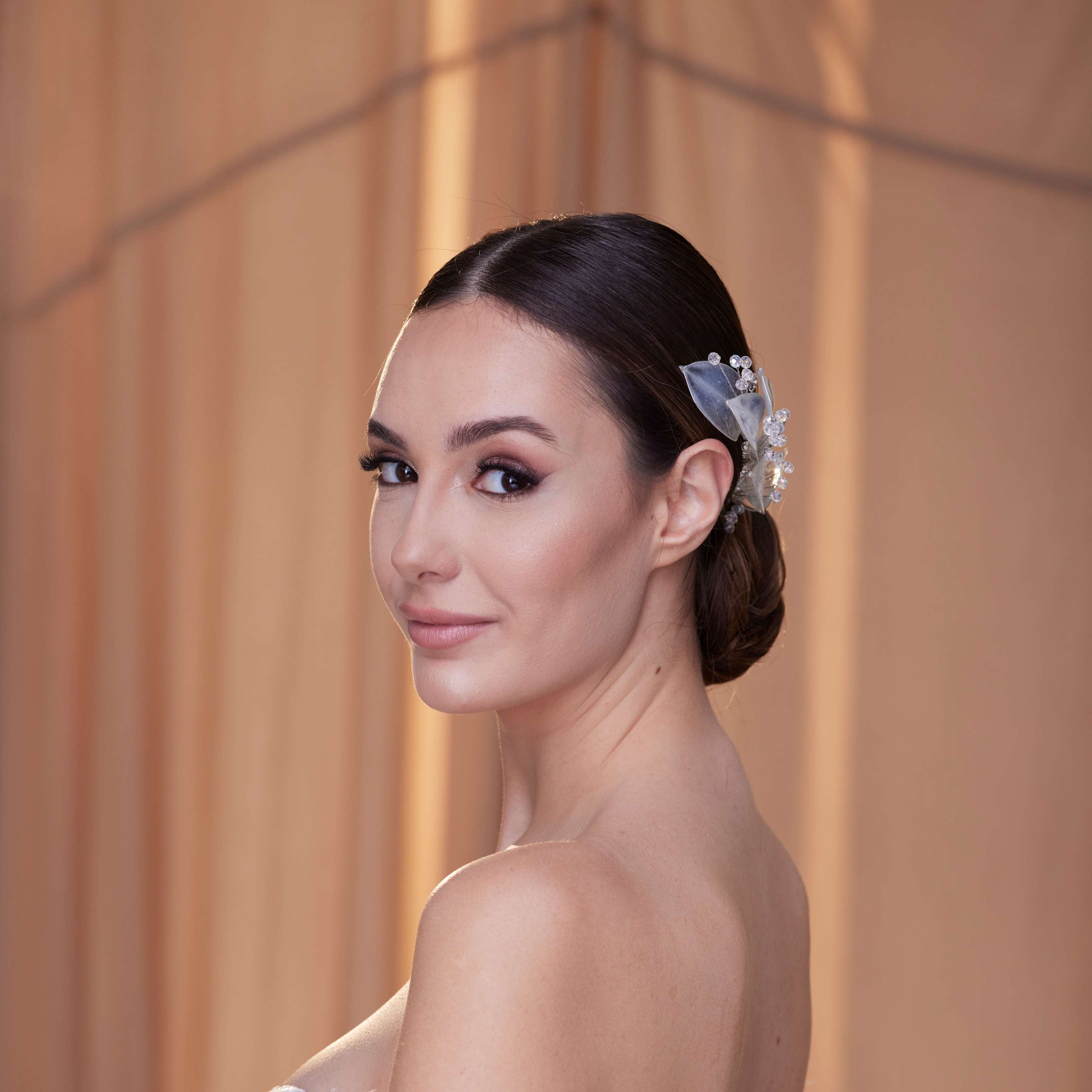 Elegant Resin Leaf and Crystal Beaded Headpiece - Glamourous Grace