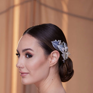 Elegant Resin Leaf and Crystal Beaded Headpiece - Glamourous Grace