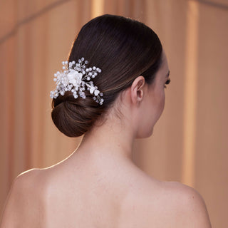 Elegant Hair Vine with Resin Flowers - Glamourous Grace