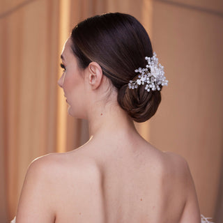 Elegant Hair Vine with Resin Flowers - Glamourous Grace