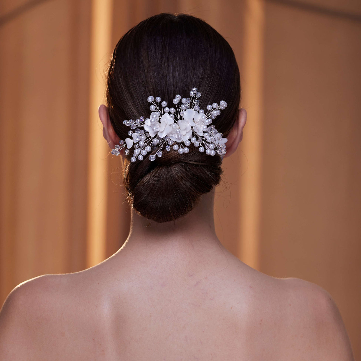 Elegant Hair Vine with Resin Flowers - Glamourous Grace