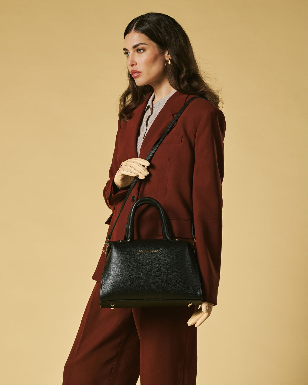Zita (black) - Italian calf leather women's handbag (with shoulder strap) - Glamourous Grace