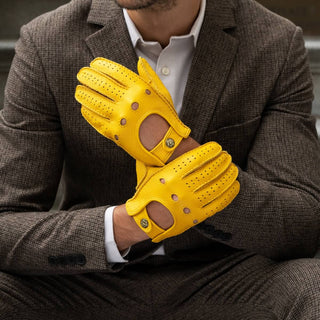 Leonardo (yellow) - Italian driving gloves made of American deerskin leather - Glamourous Grace