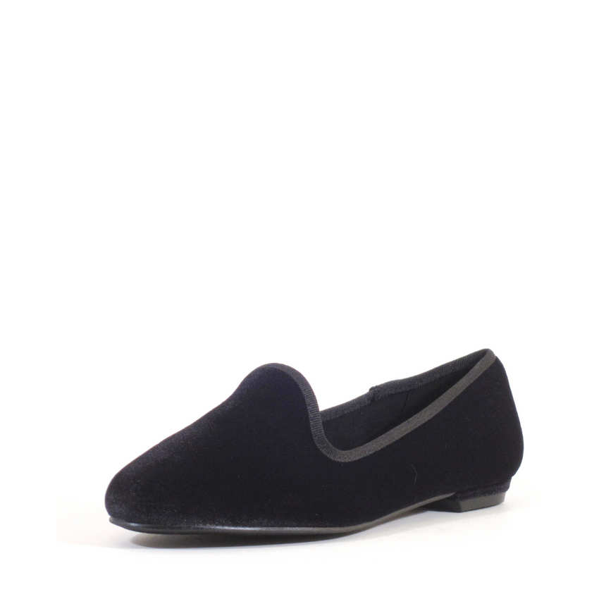 Chain Velvet Loafers - Glamourous Grace