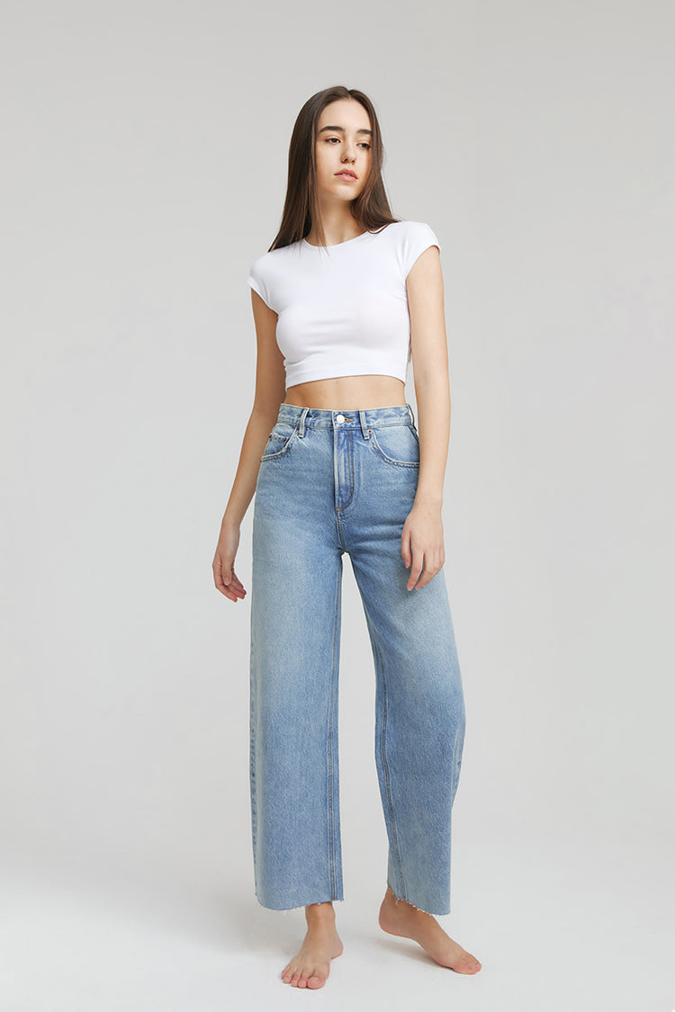 Moon Curve Raw Hem Crop Jeans HJ129 - Glamourous Grace