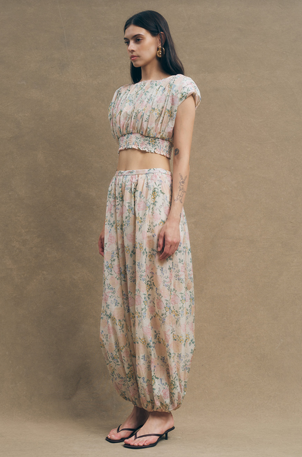 Talia Vintage Floral Print Pants - Glamourous Grace