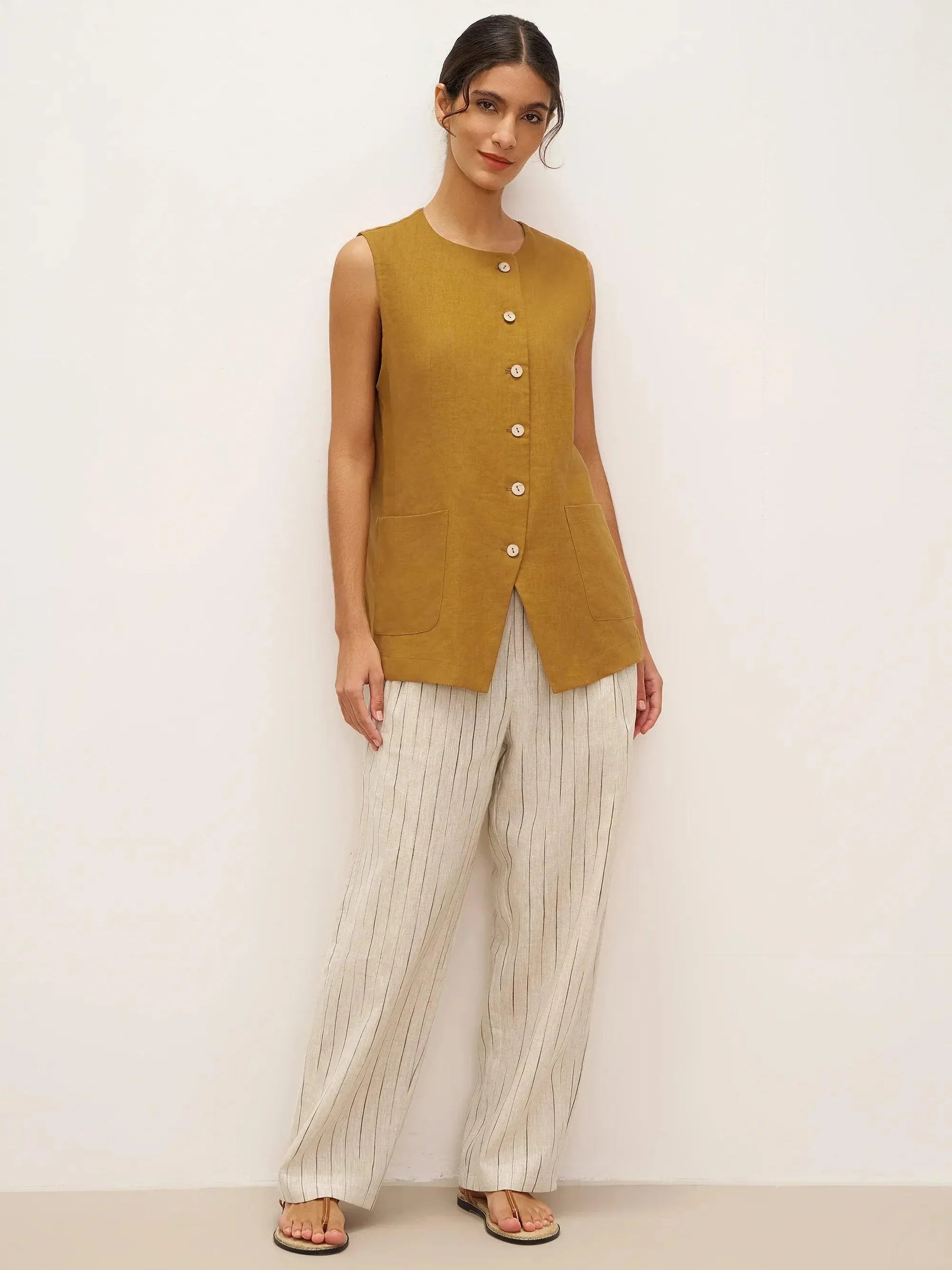 100% Linen Arc-Placket Button-Front Vest ELFRIDA - Glamourous Grace