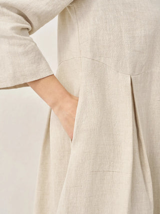 LINTICO 100% linen Bateau neck pleated maxi dress with flowing silhouette, perfect for elegant summer wear.