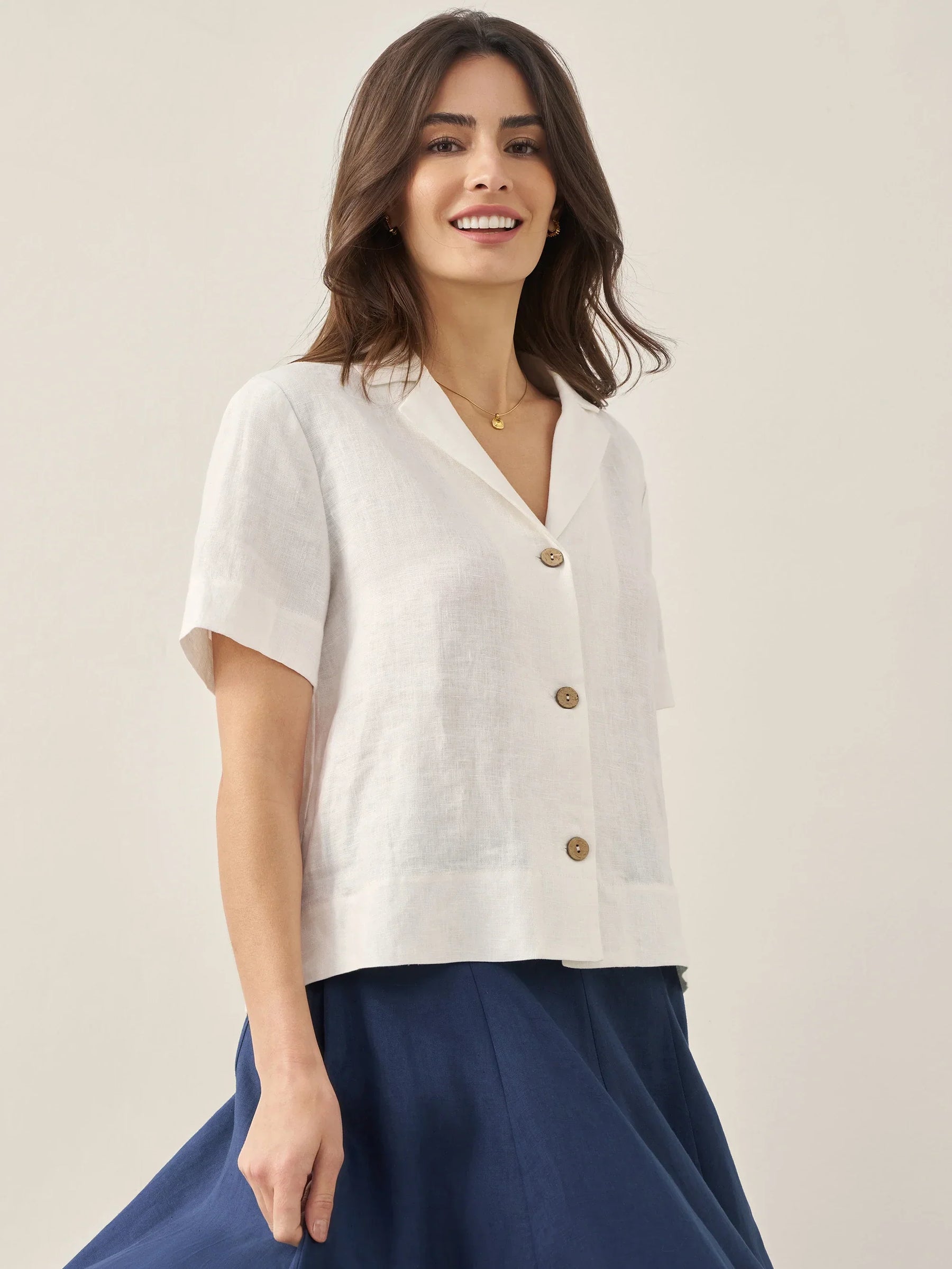 100% Linen Button-Up Short Sleeve Shirt ORENDA - Glamourous Grace