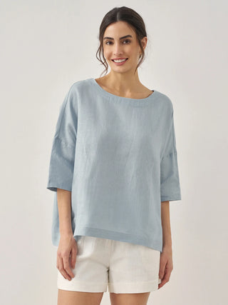 LINTICO 100% linen boatneck blouse with 3/4 length sleeves, relaxed fit, in natural linen fabric.