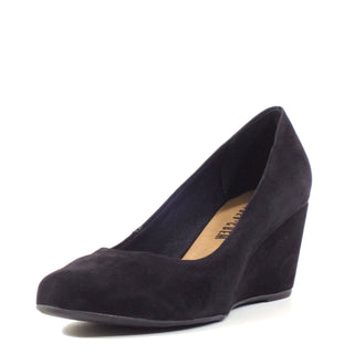 Reign Suede Wedges - Glamourous Grace