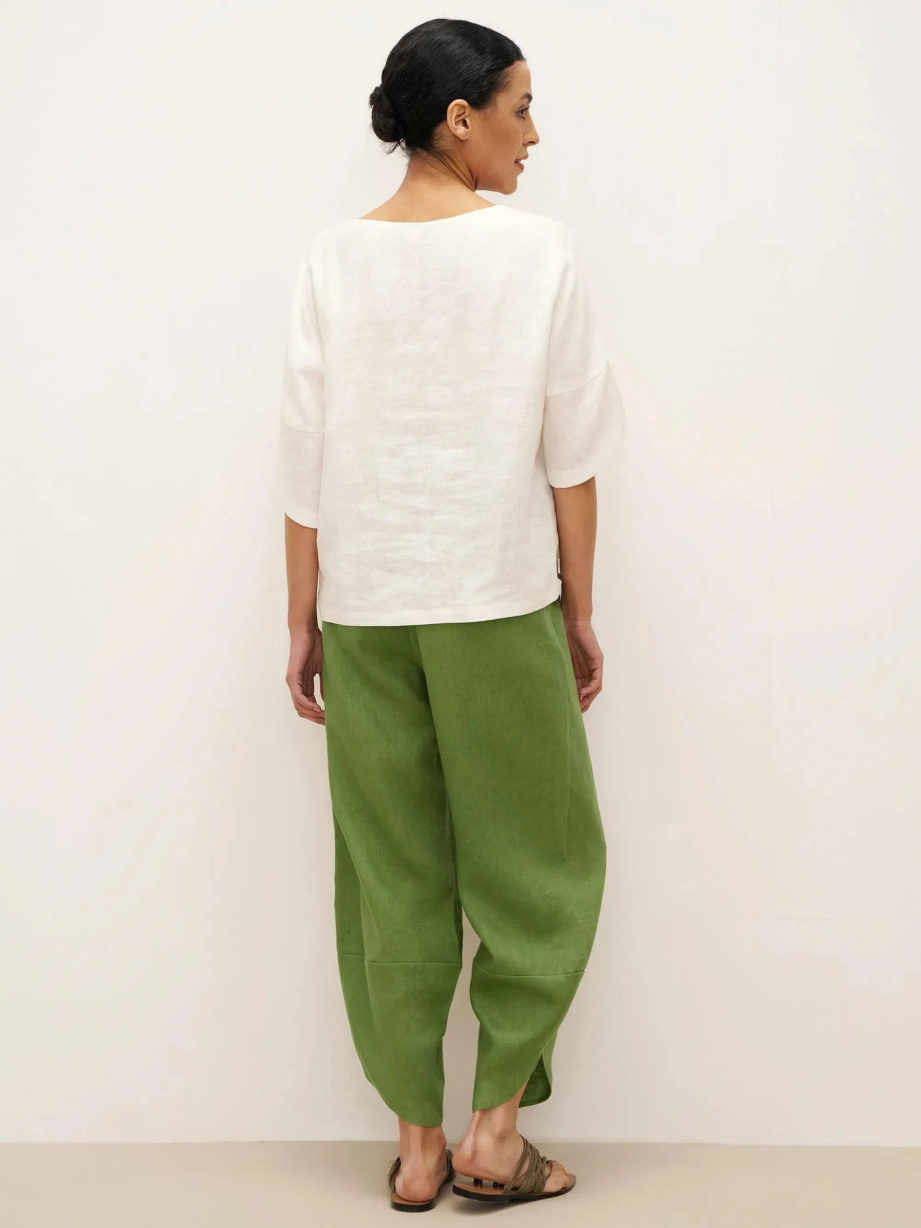 100% Linen Petal-Hem Trousers with Elastic Waist LIV - Glamourous Grace