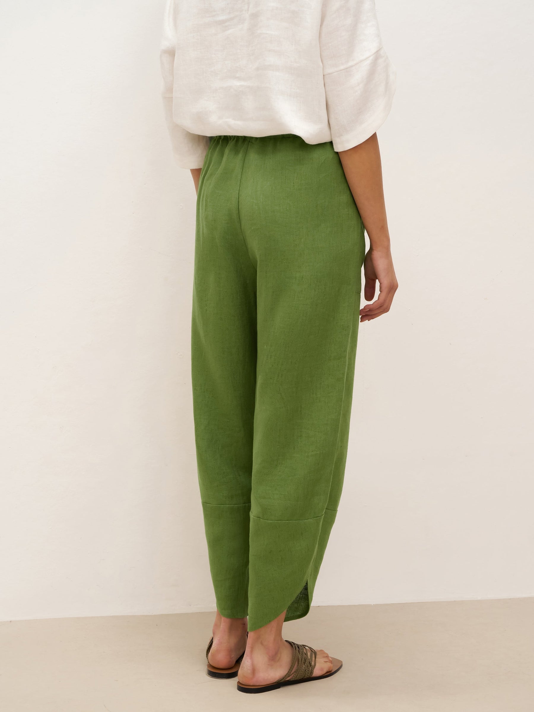 100% Linen Petal-Hem Trousers with Elastic Waist LIV - Glamourous Grace