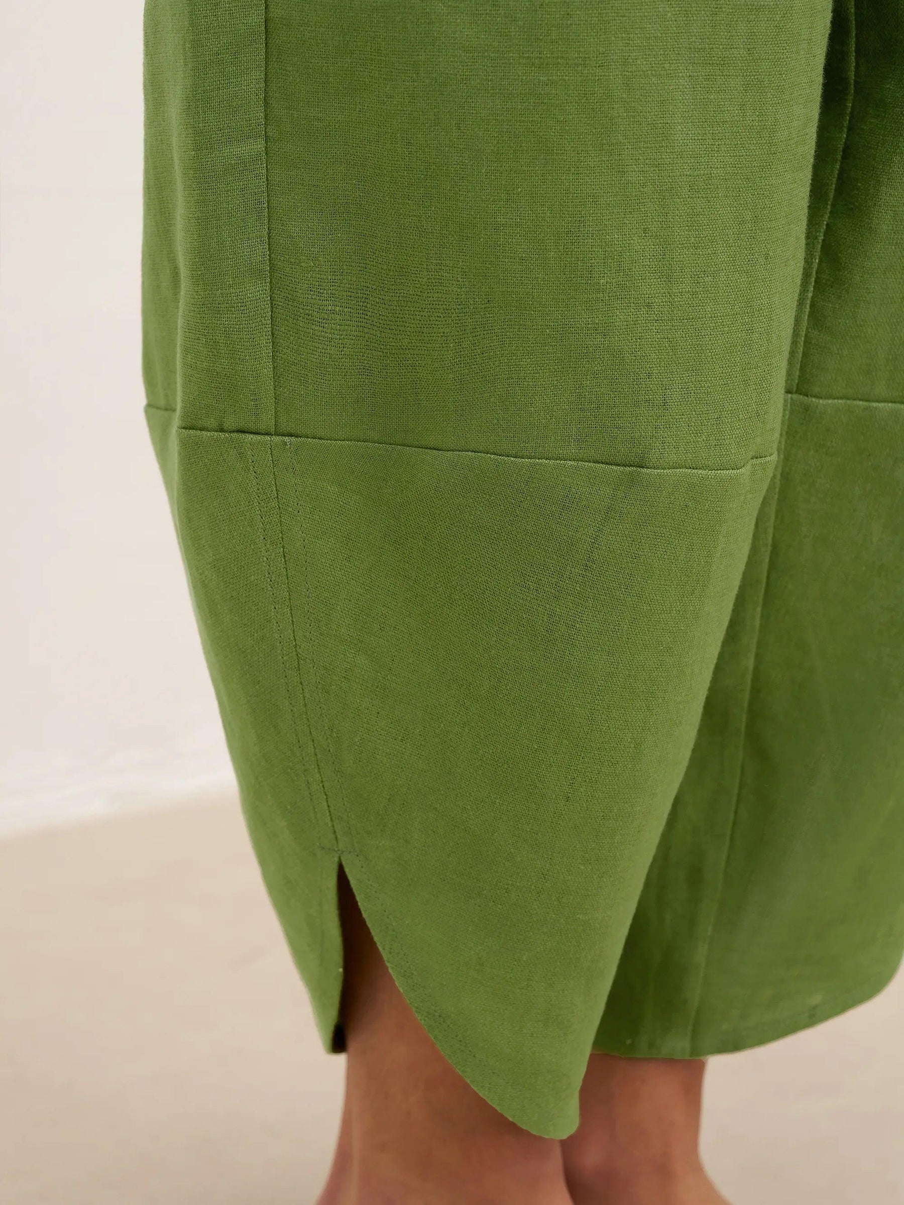 100% Linen Petal-Hem Trousers with Elastic Waist LIV - Glamourous Grace