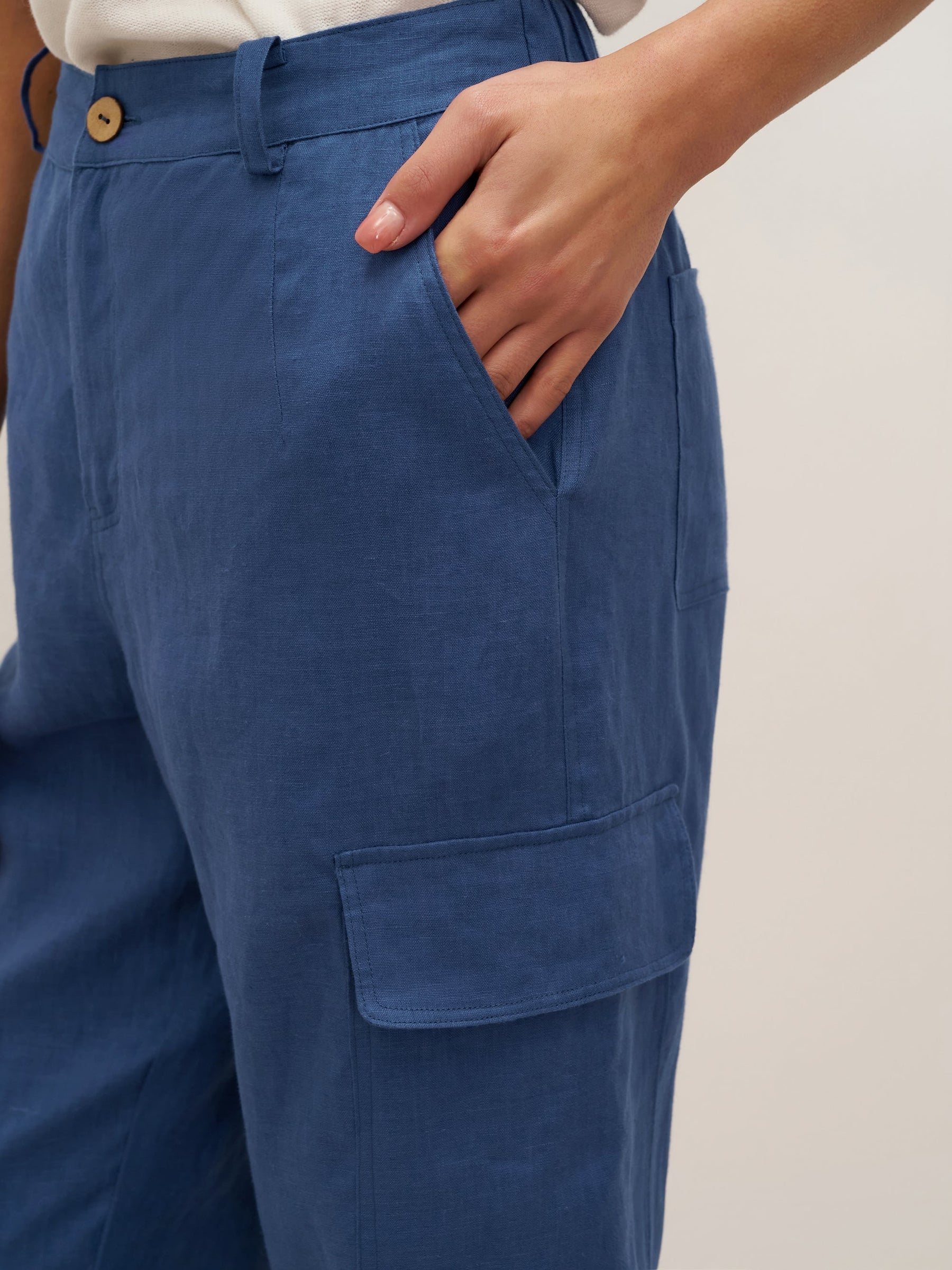 100% Linen Cargo Tapered Trousers with Patch Pockets JESSE - Glamourous Grace