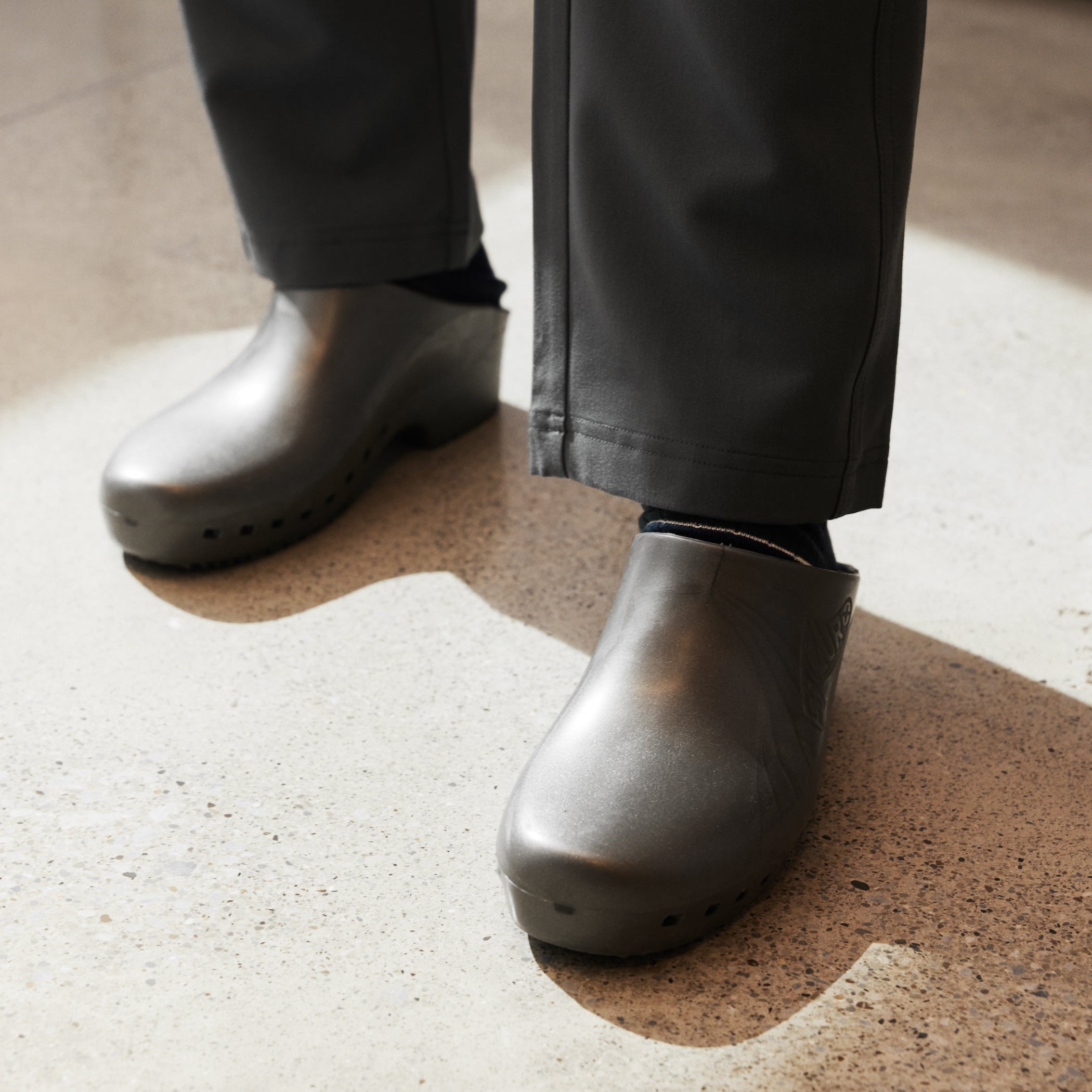 Calzuro Classic Without Holes Metallic Grey - Glamourous Grace