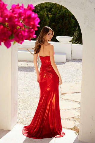Glamourous Grace