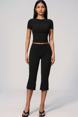 The Zura Capri Leggings