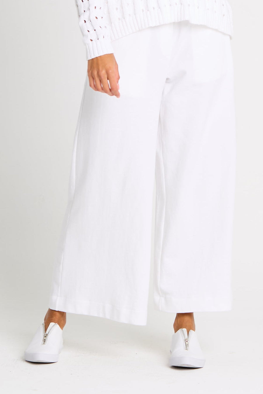 French Terry Flooded Pants - White - Glamourous Grace