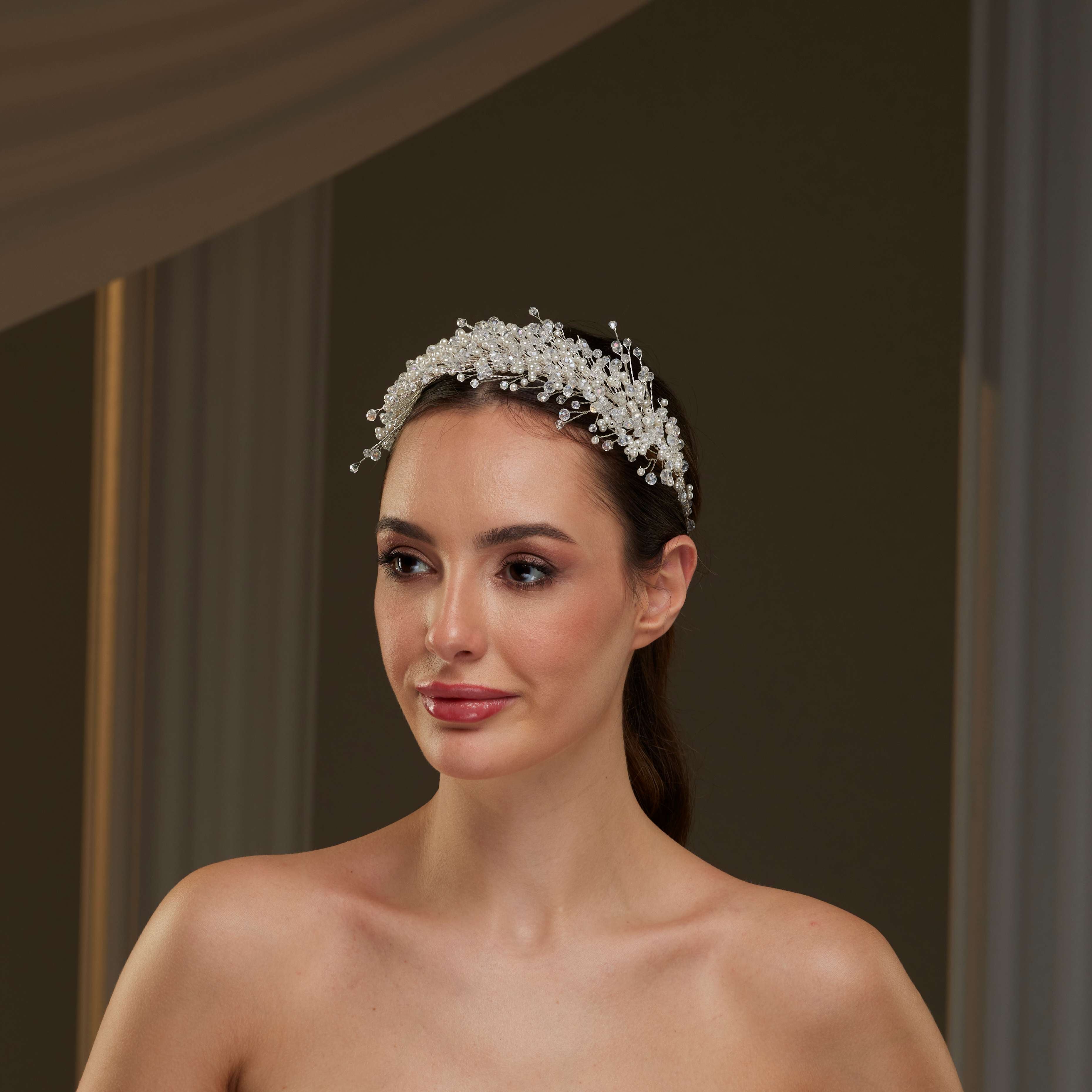 Elegant Bridal Hair Vine with Pearls - Glamourous Grace
