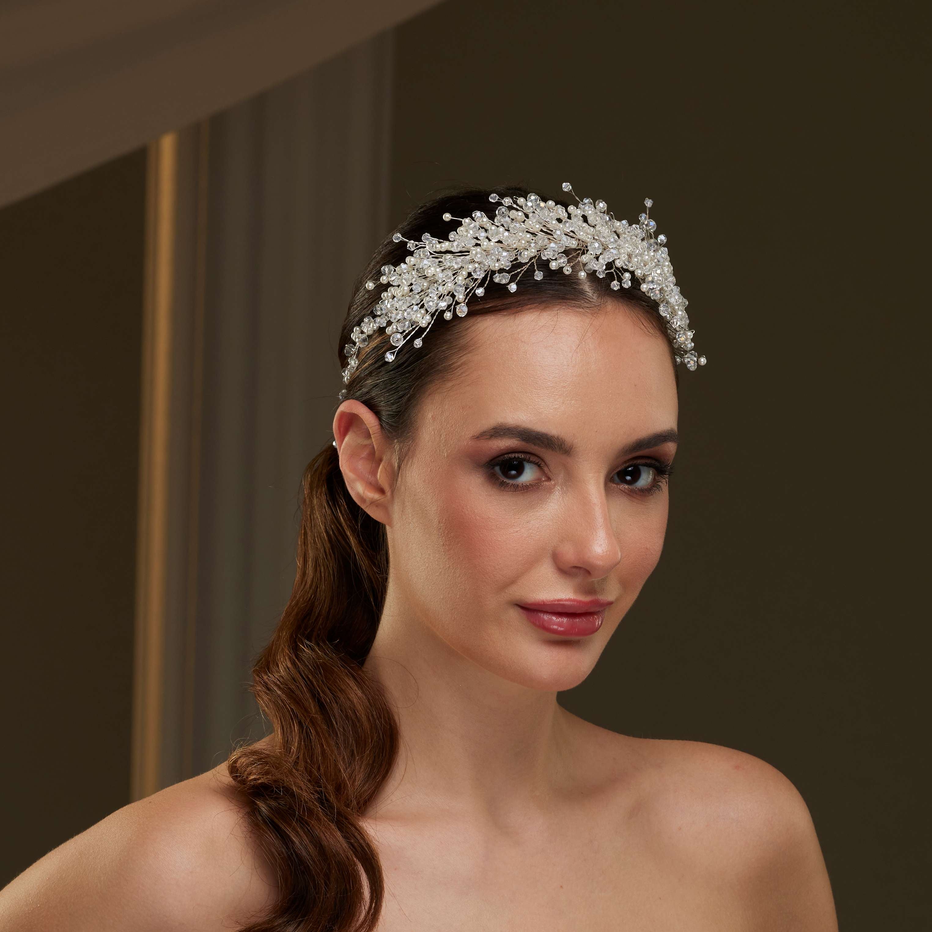 Elegant Bridal Hair Vine with Pearls - Glamourous Grace