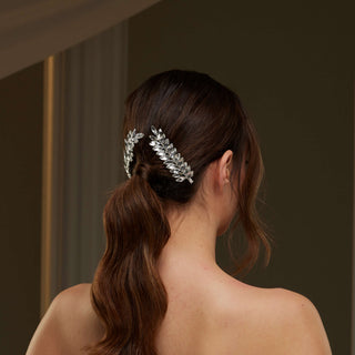Elegant Rhinestone Hair Comb - Glamourous Grace