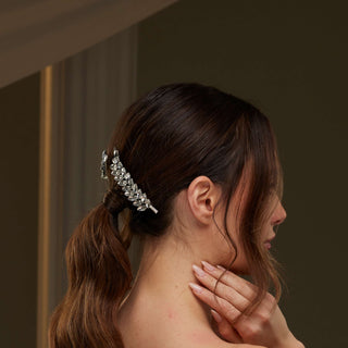 Elegant Rhinestone Hair Comb - Glamourous Grace