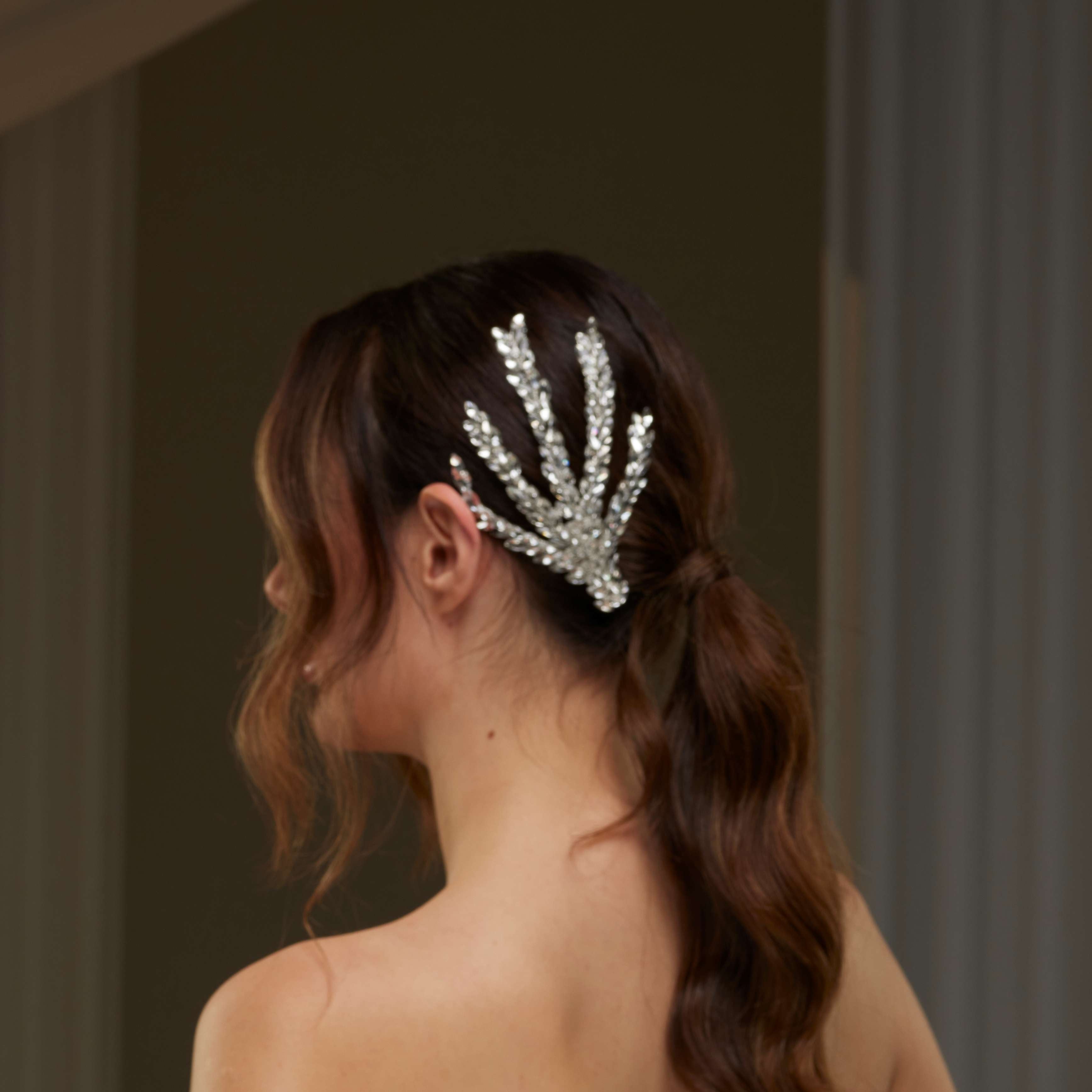 Rhinestone Hair Comb - Glamourous Grace