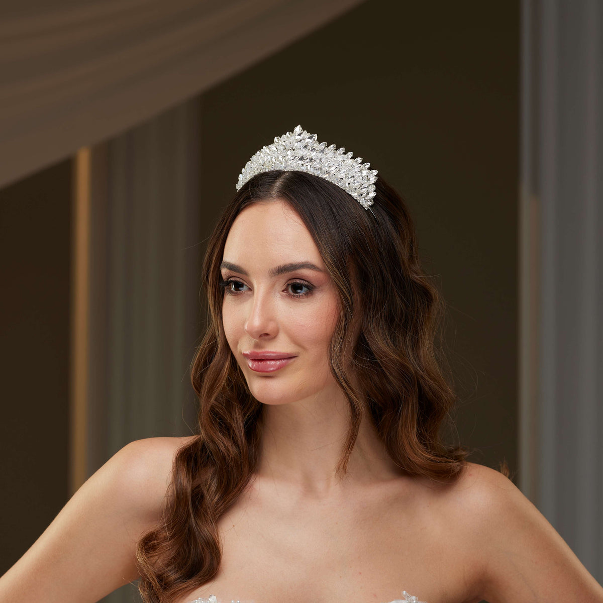 Crystal & Rhinestone Shiny Tiara - Glamourous Grace