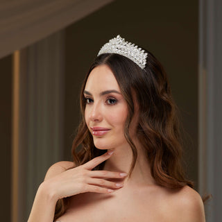 Crystal & Rhinestone Shiny Tiara - Glamourous Grace