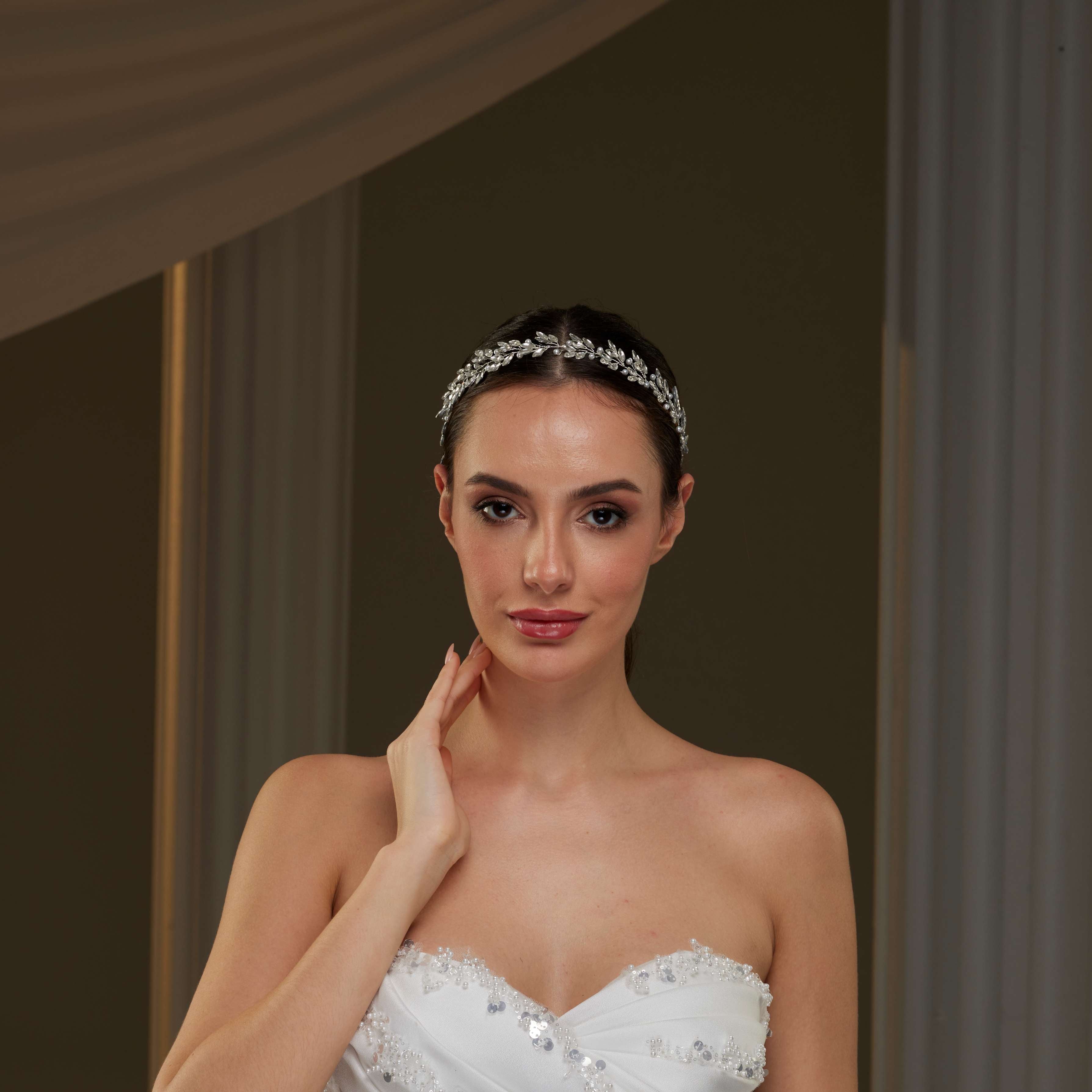 Crystal and Pearl  Hair Vine - Glamourous Grace