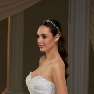 Elegant Crystal and Pearl  Hair Vine - Glamourous Grace