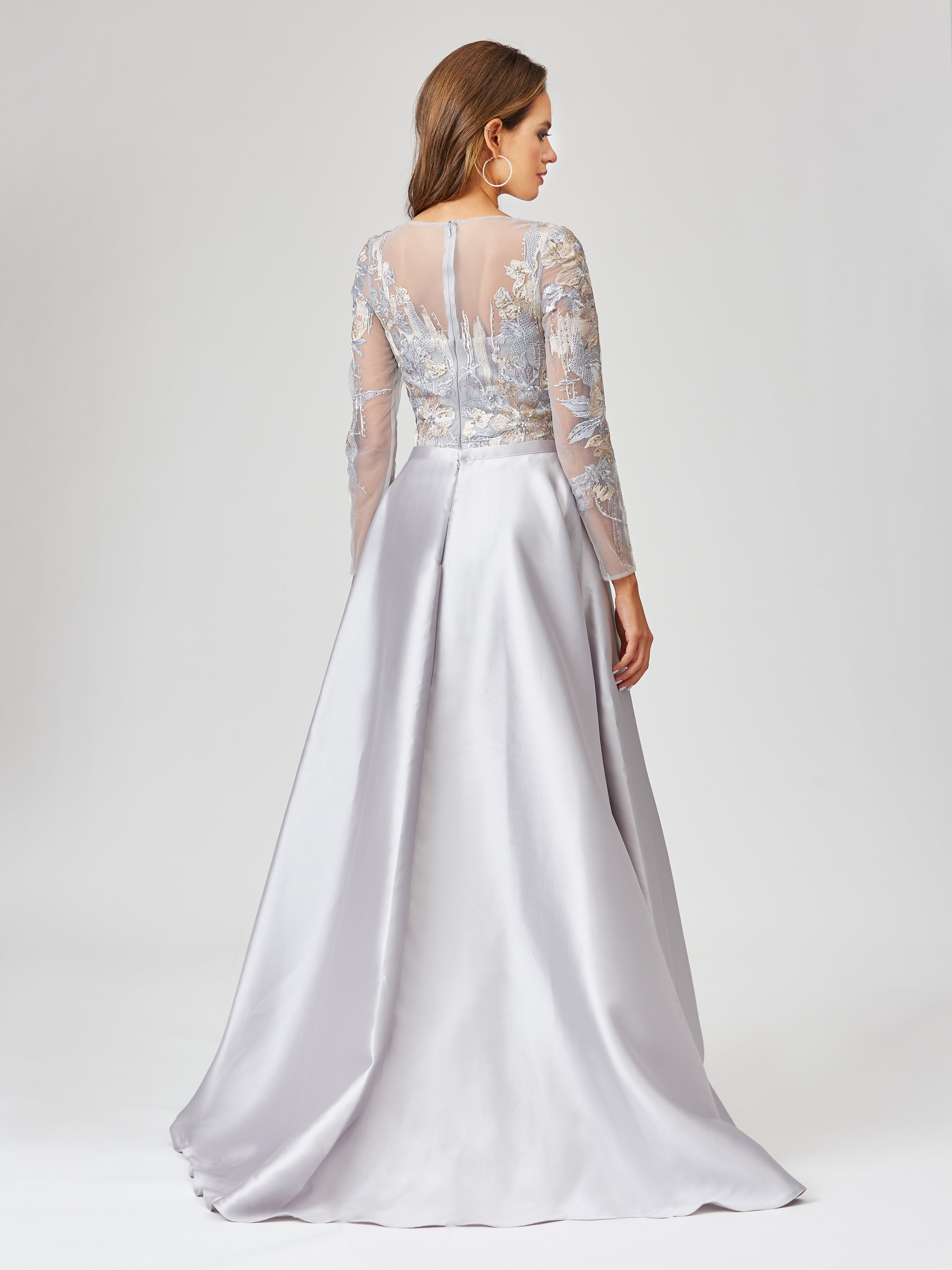 Mila Lace Gown - Glamourous Grace