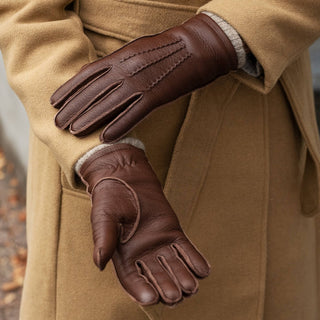 Vittoria (brown) - Italian gloves made of American deerskin leather with cashmere lining - Glamourous Grace