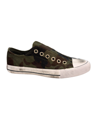 Shalomar Sneaker in Camo - Glamourous Grace
