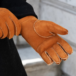 Tommaso - Italian suede leather gloves with luxurious natural sheep fur lining - Glamourous Grace