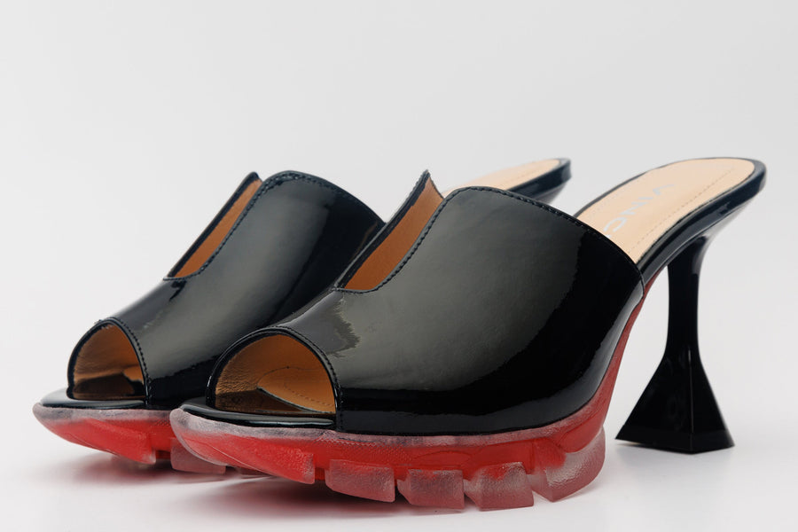 The Caratal Black Patent Leather Women Sandal - Glamourous Grace