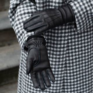Vittoria (black) - Italian gloves made of American deerskin leather with cashmere lining - Glamourous Grace